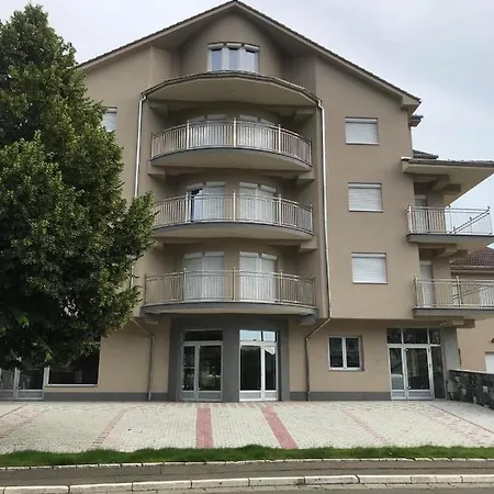 & Matin Breg Apartment *